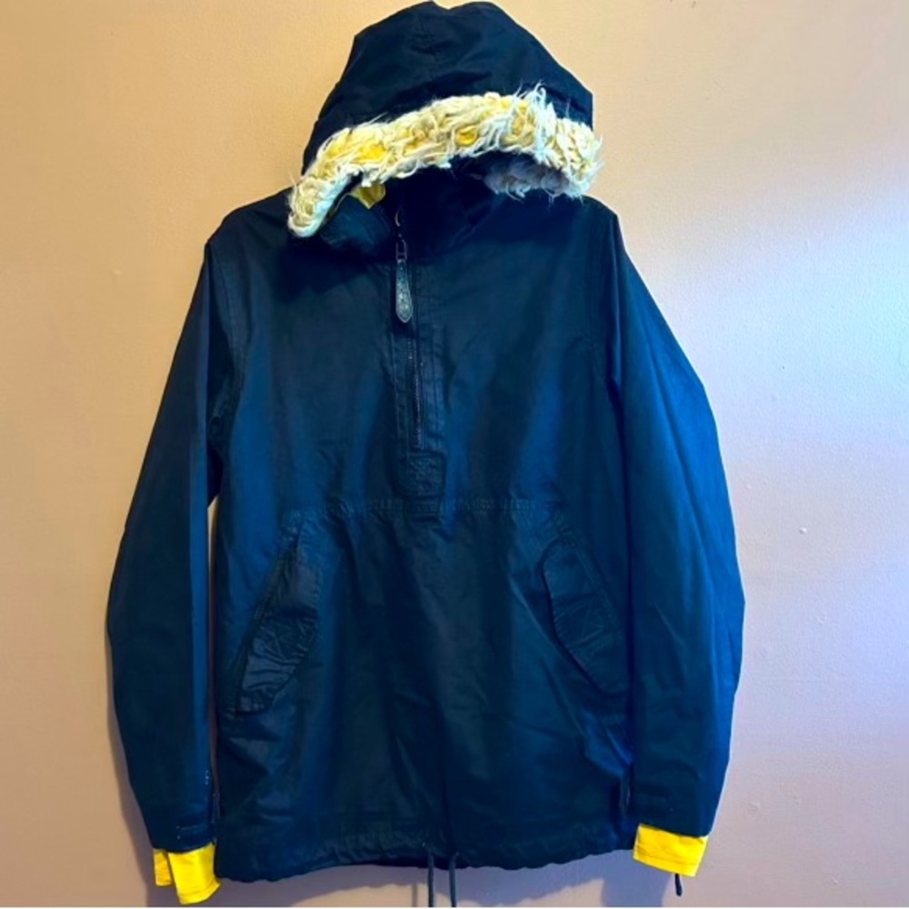 Burton snowboard parka. Black